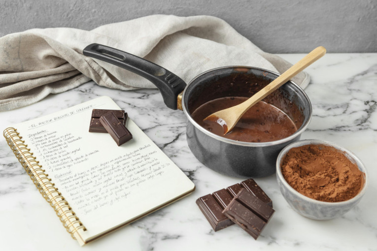 Sitni, ali bitni koraci u pripremi čokolade koje poslastičari nerado otkrivaju: Pravilno temperiranje kuvertire
