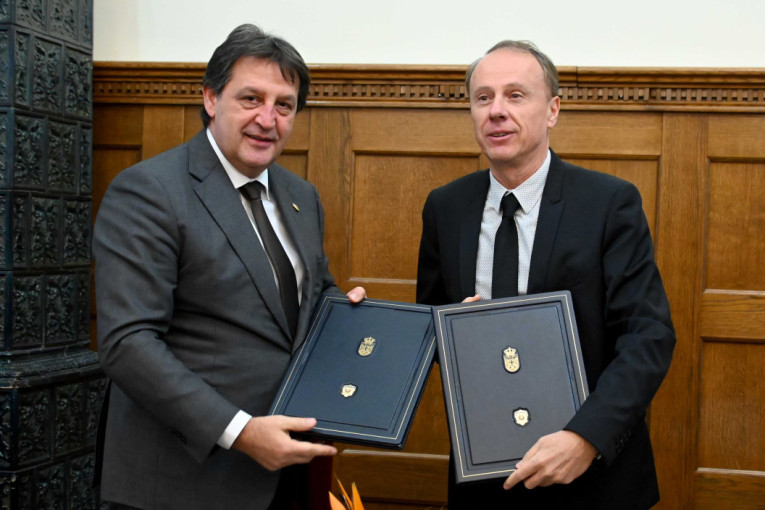 Odnos koji će se graditi u budućnosti: MUP i Univerzitet potpisali sporazum o saradnji u vanrednim situacijama