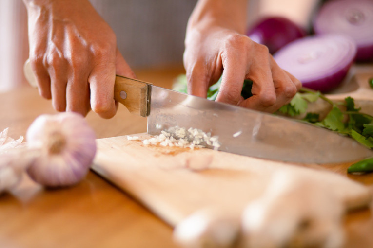 Postoje greške koje svi prave nakon kuvanja zbog čega se njihovi noževi istupe pre vremena