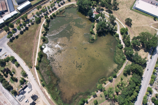Nesvakidašnje jezero u obliku srca u Kragujevcu: Formiralo se od nekoliko manjih bara i postalo jedinstvena turistička atrakcija u Šumadiji!