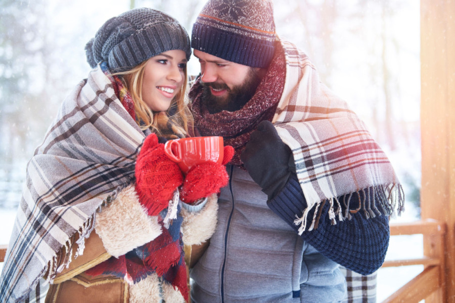 Ljubavni horoskop od 23. do 29. decembra: Blizanci istražuju nove opcije, dok Škorpija razmišlja o tome da li je ljubav vredna truda