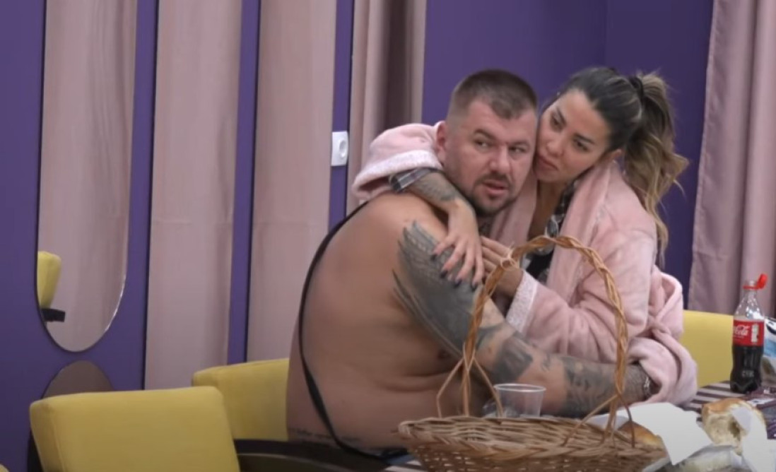 Janjušev brat otkrio da njihova majka ne želi Aneli za snaju! Samo Ena dolazi u obzir