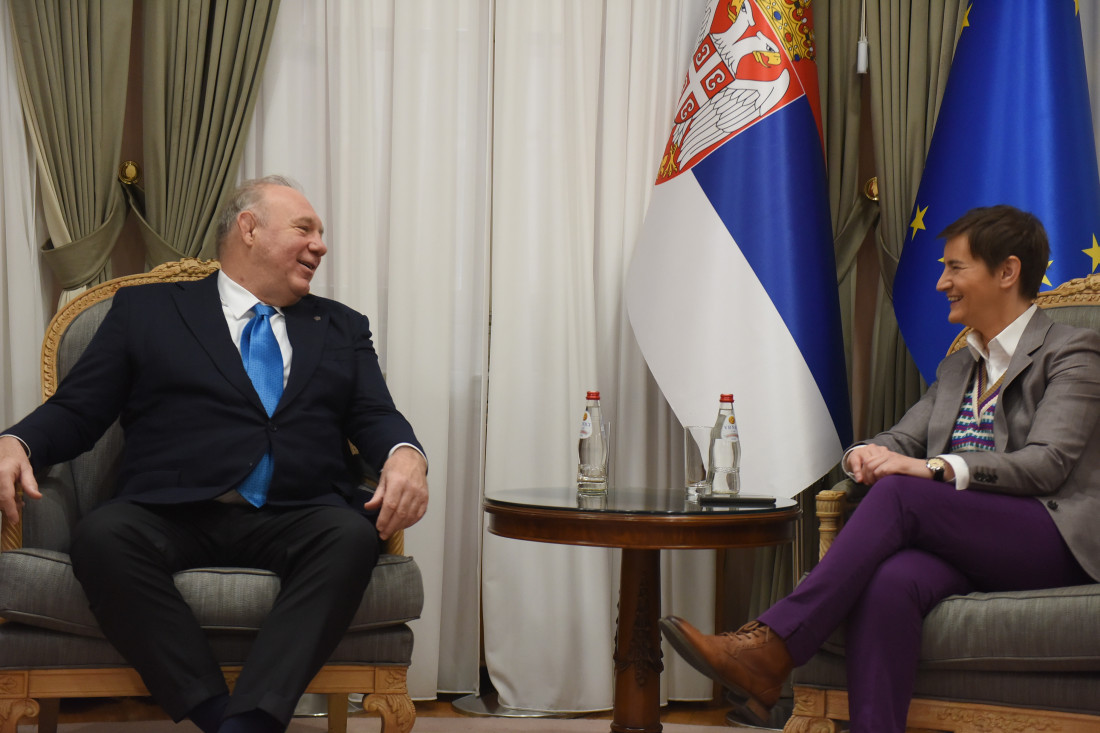 Ana Brnabić razgovarala sa predsednikom Evropske džudo unije Laslom Totom! Srbija će biti razvojni centar!
