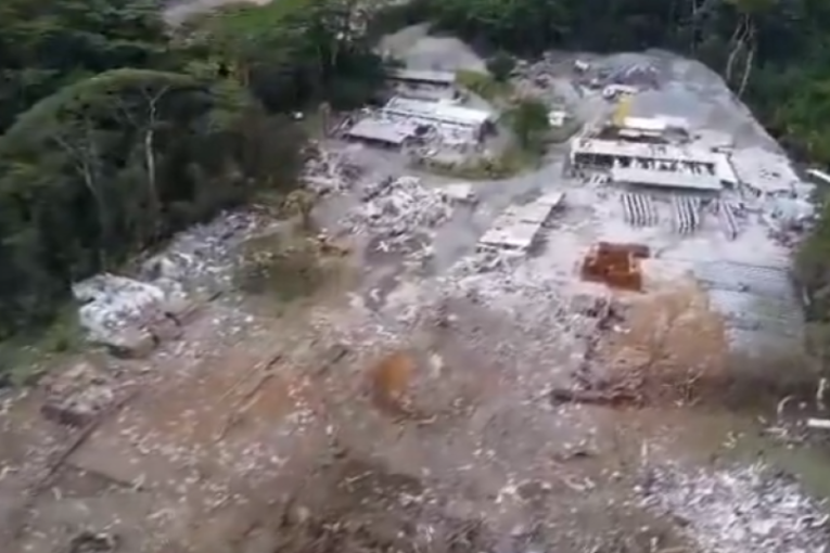 „Kao da smo prošli kroz rat": Velika eksplozija na Sejšelima razorila sve oko sebe, oštetila i aerodrom udaljen 4 kilometra (VIDEO)