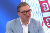 Večeras u 21 sat: Intervju sa predsednikom Vučićem na TV Pink!