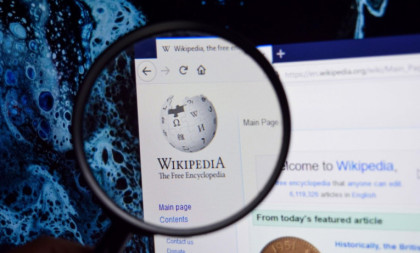 Wikipedia staje na kraj veštačkoj inteligenciji: Globalna enciklopedija vraća kontrolu nad sadržajem