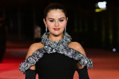 Selena Gomez igra glavnu ulogu u filmu o slavnoj pevačici: Da li će uspeti da odgovori izazovu? (FOTO)