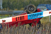 Automobil završio na krovu: Saobraćajna nezgoda na Smederevskom putu (VIDEO)