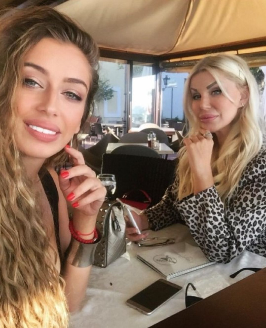 "Moj otac je romskog porekla!" Tea Tairović o svojim korenima: Nikada nisam potezala etničku pripadnost!