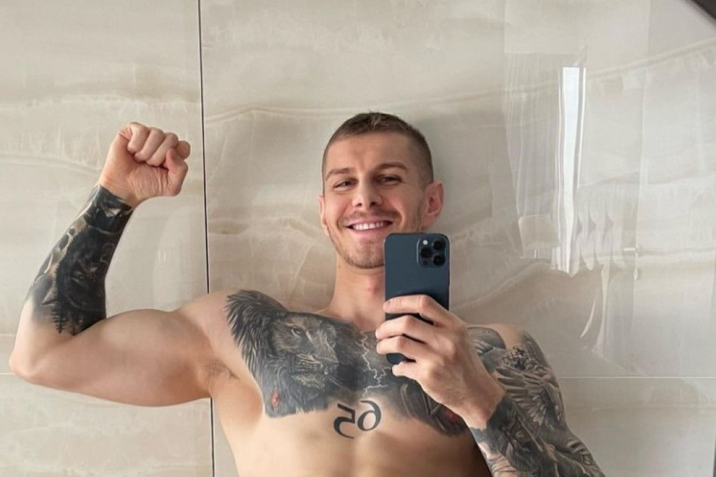 Ko je bio Janjušev brat Mihailo? Bavio se modelingom, a pojavio se u spotu popularne pevačice (FOTO)