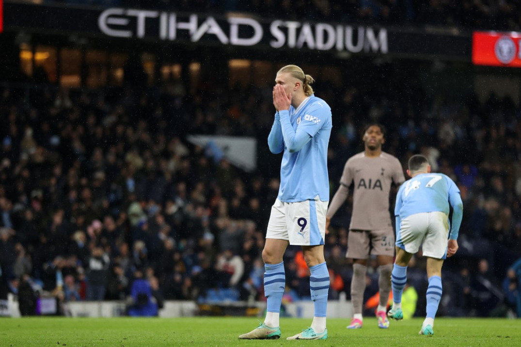 Haland doživeo potpuno bizarnu povredu! Bilo je mnogo krvi, pogledajte kako mu izgleda ušiveno lice! (FOTO)