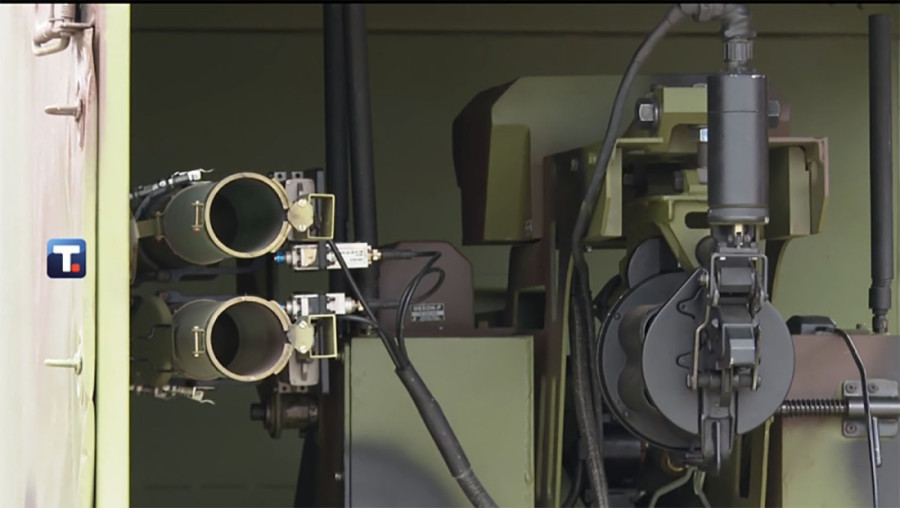 Vučić sa Alijevim na prikazu naoružanja i sposobnosti Vojske Srbije u Nišu