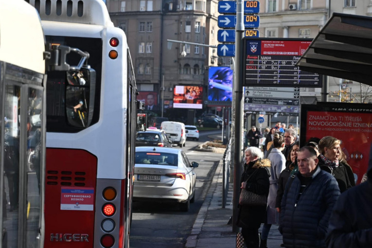 Drama u centru Beograda: Sudar autobusa kod Doma omladine