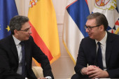 Predsednik Vučić primio u oproštajnu posetu ambasadore Španije i Belorusije