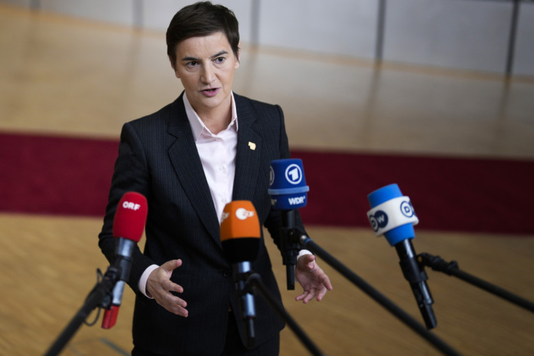 Premijerka Brnabić uložila rezervu na deklaraciju EU, štiteći interese Srbije