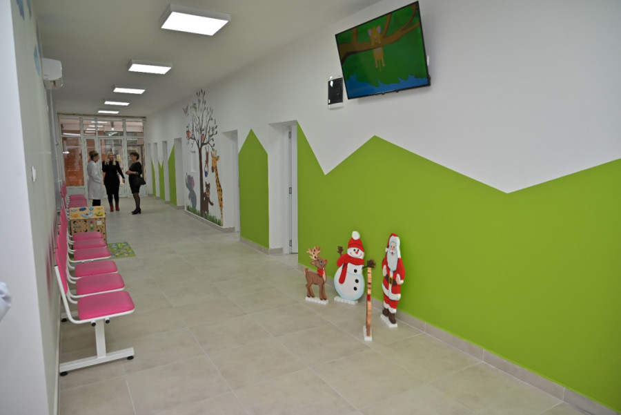 24SEDAM RUMA: Pogledajte kako izgleda dečije odeljenje u Domu zdravlja! Neverovatno, ali istinito! (FOTO)