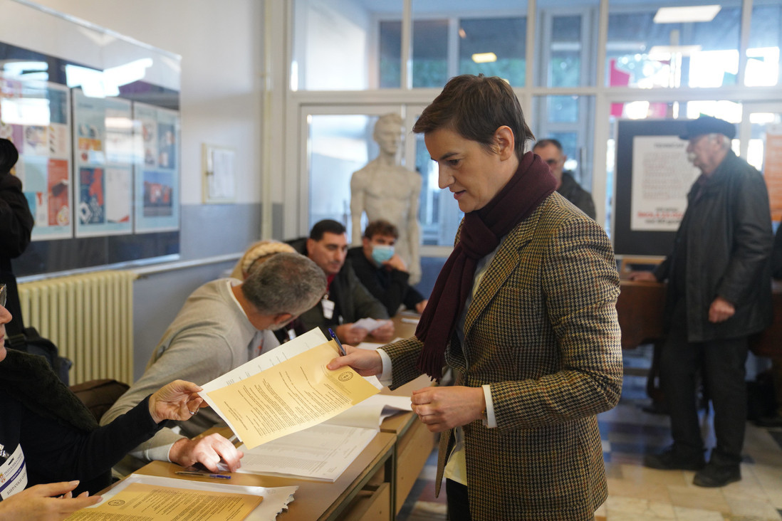 Ana Brnabić glasala na Savskom vencu (FOTO)