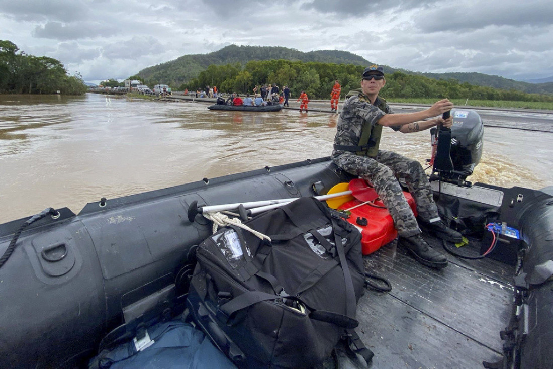 Potop u Australiji: Aerodrom pod vodom, čitav grad evakuisan, bujice donele krokodile (VIDEO)