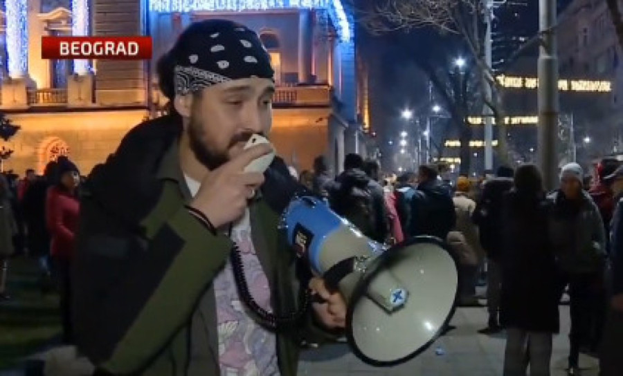 Opet suze Dragana Đilasa: Lider NATO opozicije "zaplakao" zbog Marinike i Mikija, a onda  pozvao na radikalizaciju (VIDEO)