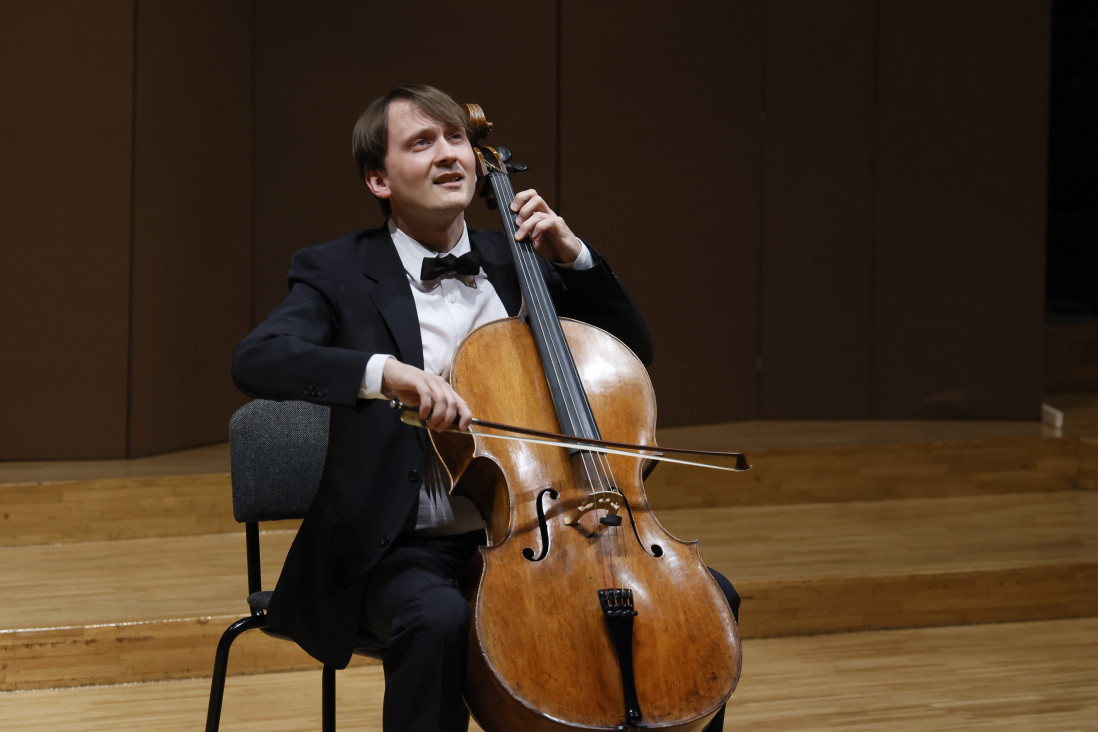 Prvi koncert u Srbiji nemačkog violončeliste Benedikta Kleknera: Bah i Paganini za beogradsku publiku (FOTO)