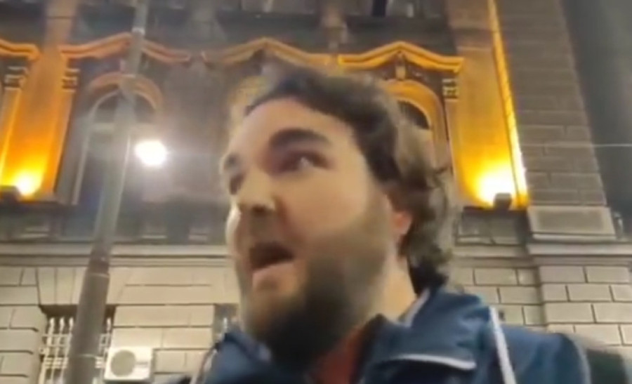 Aktivista SNS napadnut u Mladenovcu, đilasovci fizički nasrnuli na njega, a onda psovali predsednika Srbije i njegovu porodicu!