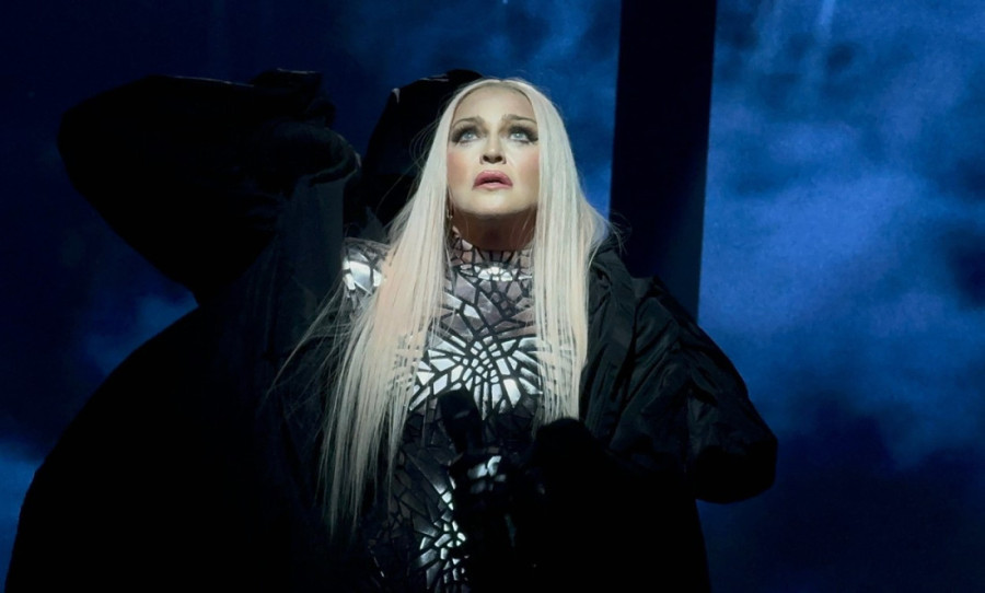 Niko ne želi da snimi film o Madoni: Muzička diva u besu sve otkrila na društvenim mrežama (FOTO)