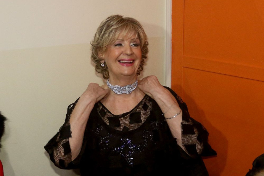 Lepa Lukić nakon 50 godina ponovo u ljubavi, a njega je zatekla sa ljubavnicom: Oterala sam je napolje!