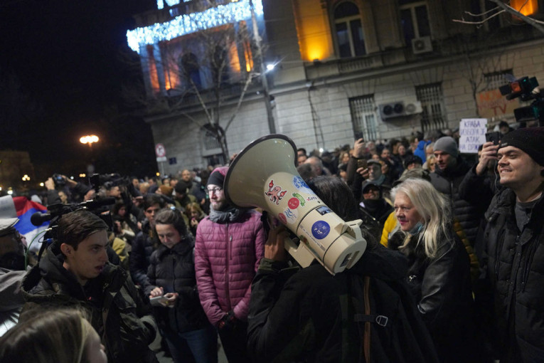 Đurđev: Protesti ispred RIK-a početak kampanje zapadnih centara moći protiv Republike Srpske!
