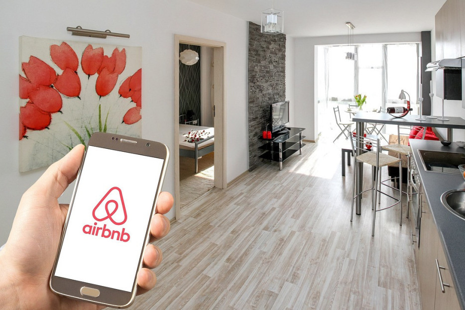 Airbnb da plati 10 miliona dolara: Varali kupce „na valuti“