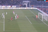 Zvezda zatresla mrežu Partizana, ali je gol odmah poništen! Procenite da li je odluka sudija ispravna! (VIDEO)