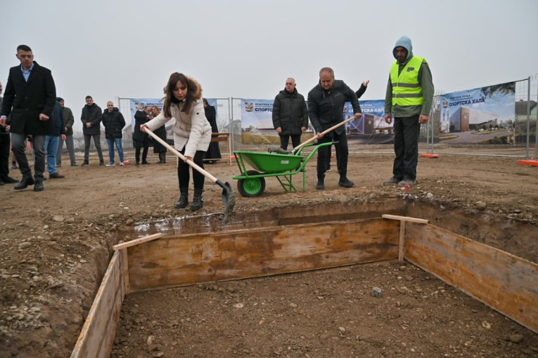 24SEDAM RUMA Položen kamen temeljac za izgradnju sportske hale u Putincima (FOTO)