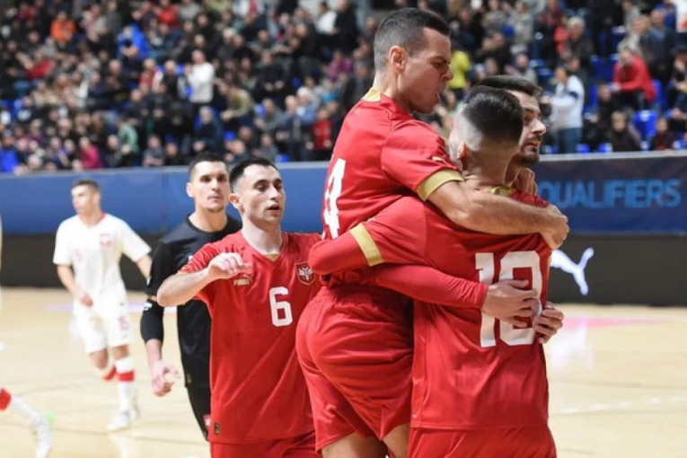 Orlovi pobedili za kraj! Nažalost, "četvorka" nije značila ništa!