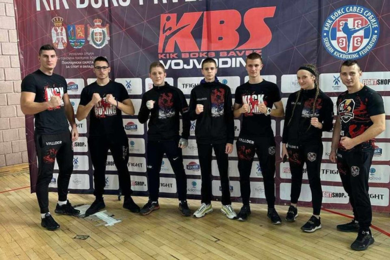 24SEDAM RUMA Rumljani ostvarili fantastičan rezultat na Prvenstvu Vojvodine u kik boksu: Osvojeno pet medalja!