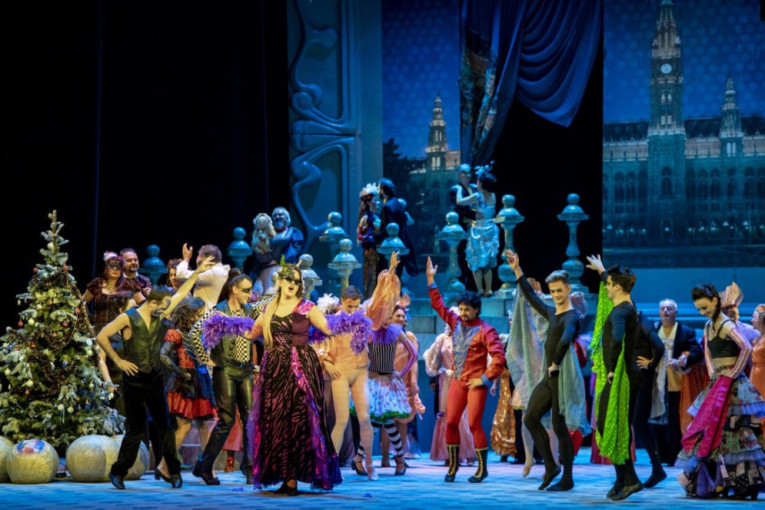Čuvena komična opereta "Slepi miš" u Narodnom pozorištu: Tri izvođenja u okviru prazničnog repertoara (FOTO)