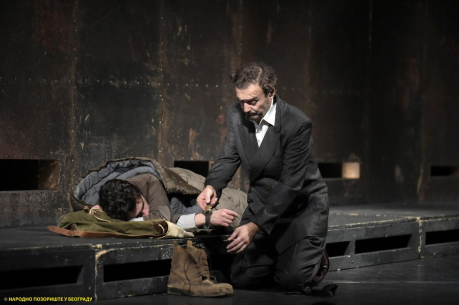 Jubilej predstave "Derviš i smrt" u Narodnom pozorištu: 15 godina igranja tragične priče Meše Selimovića (FOTO)