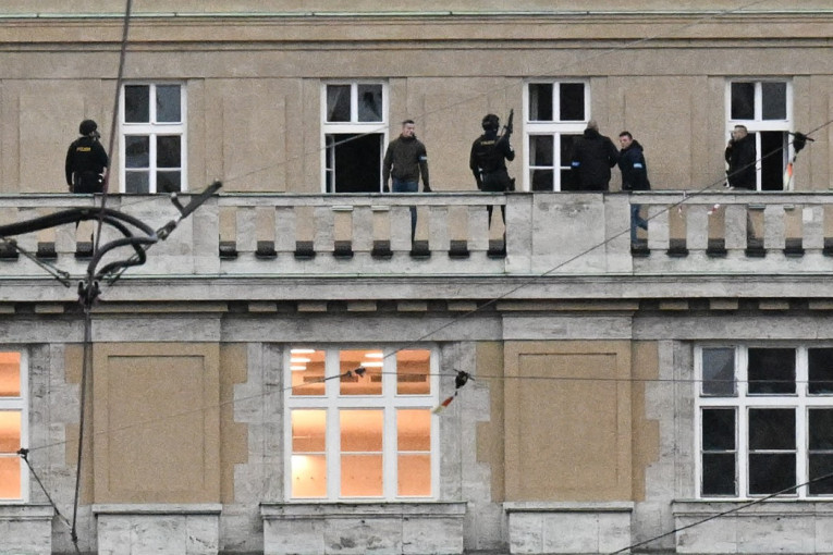 Fakultet u Pragu nakon masakra otvorio vrata na jedan dan: Nastava će početi u februaru, biće dostupno i psihološko savetovalište!