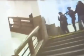 Objavljeni dramatični snimci akcije policije tokom pucnjave u Pragu: Zvanično saopšteno da se napadač ubio (VIDEO)