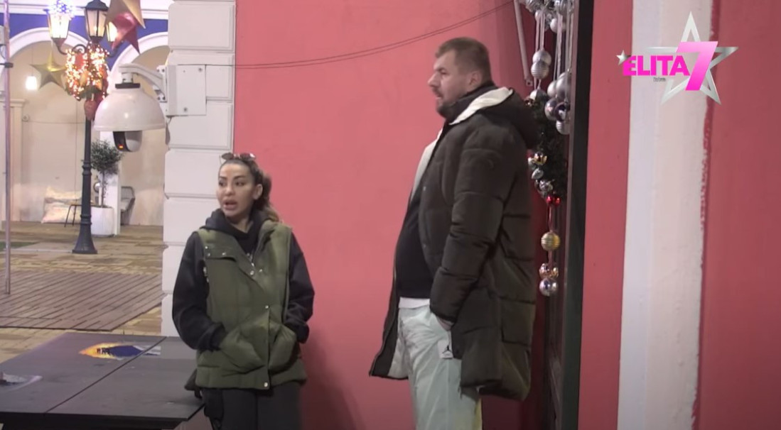 Kakav blam Aneli Ahmić: Nije znala osnovnu stvar, a voditelj se smejao njenoj izjavi! (VIDEO)