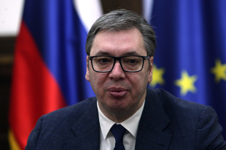 Vučić danas obilazi radove na tunelu Iriški venac