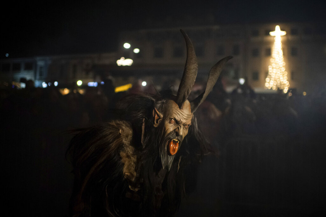 Najčudniji običaji za Božić širom sveta: Mnogi se plaše veštica i demona, a Japan ima jednu neočekivanu tradiciju