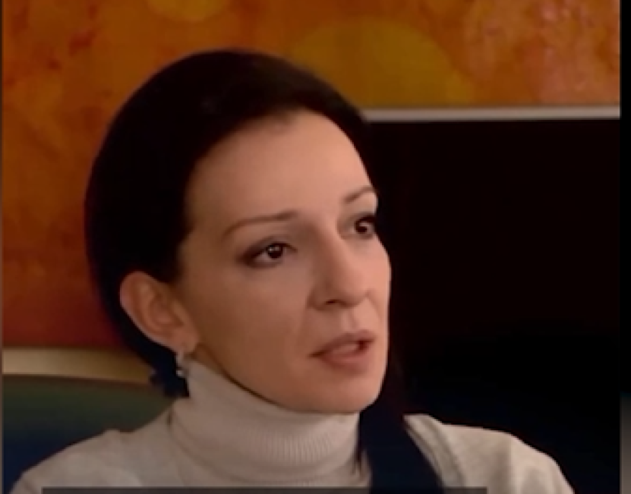 Propao plan njenog šefa, pa sada lažno optužuje: Marinika na tajkunskoj televiziji iznela sumanute tvrdnje na račun SAJ?!