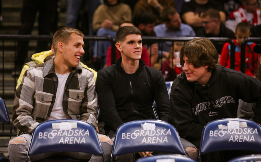 Zvezda ga vratila, zaigrao u Ligi šampiona, ali i za Piksijeve "orlove"! Lučić za 24sedam sumirao "rolerkoster" 2023. godinu (FOTO/VIDEO)