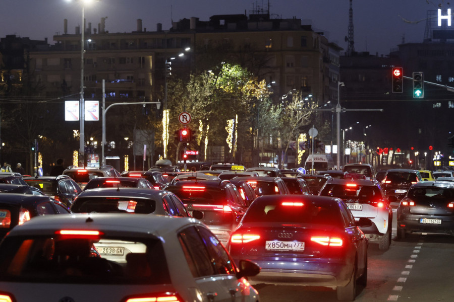 Ogromne gužve u Beogradu u svim pravcima: Na auto-putu kolona duga 13 kilometara (FOTO)