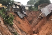 U Kongu stradale 22 osobe usled obilnih kiša: Aktivirano klizište je uništilo kuće, crkve i puteve, stradale čitave porodice (FOTO/VIDEO)