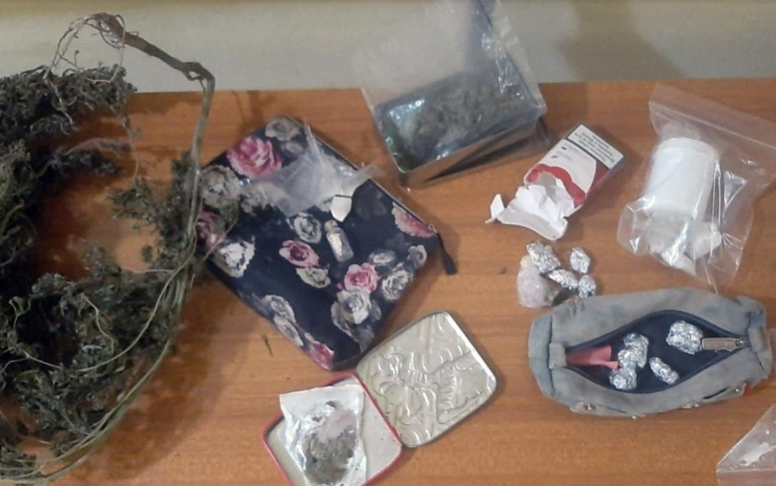 Kakva ilegalna kolekcija: Domišljati carinici presreli krijumčara (FOTO)