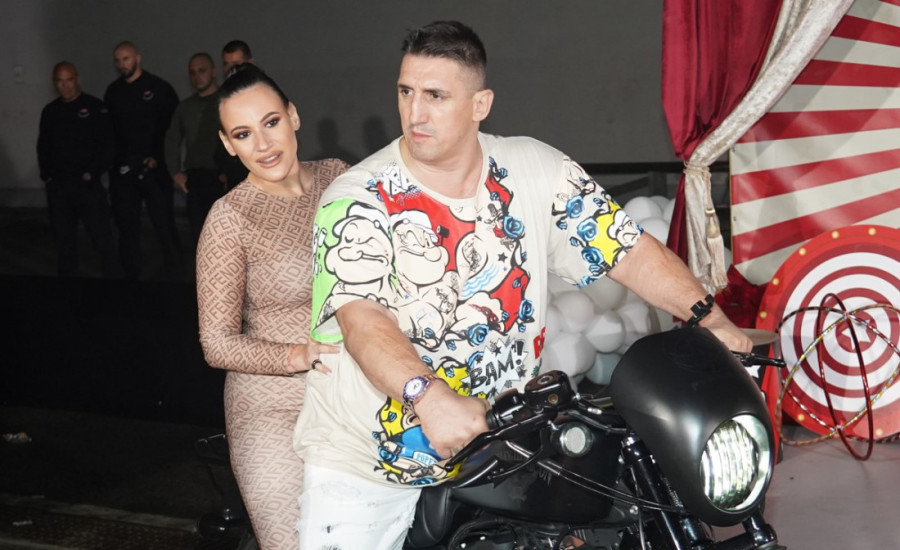 “Zbog Kristijana neće da mi izdaju stan”: Kristina Spalević umalo završila na ulici sa dvoje dece!