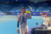 Novak se odmah bacio na posao! Pogledajte prvi trening sa australijskih terena! (VIDEO)