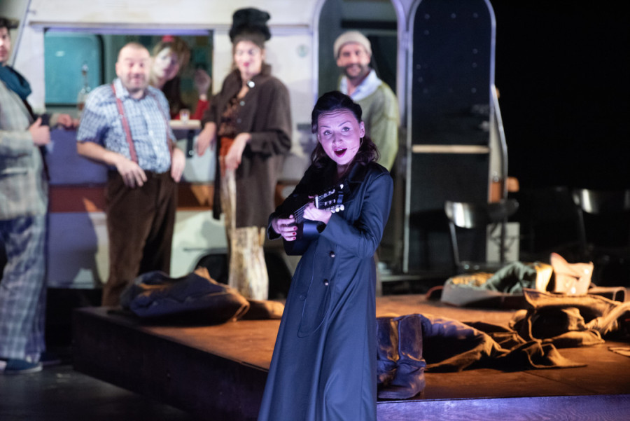 Strašni i komični doživljaji u ratu uz čudnovate likove: Premijera predstave "Švejk" održana u BDP (FOTO)