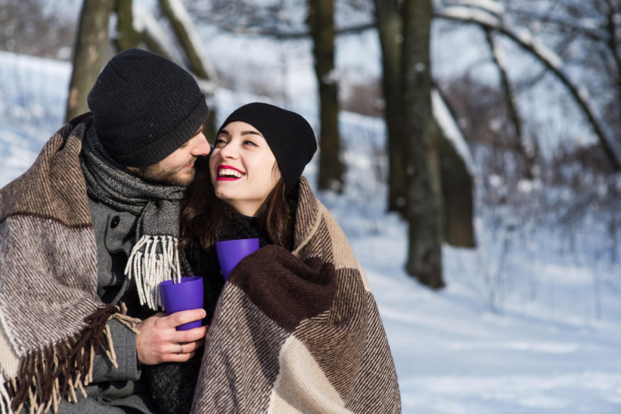 Ljubavni horoskop od 23. do 29. decembra: Blizanci istražuju nove opcije, dok Škorpija razmišlja o tome da li je ljubav vredna truda