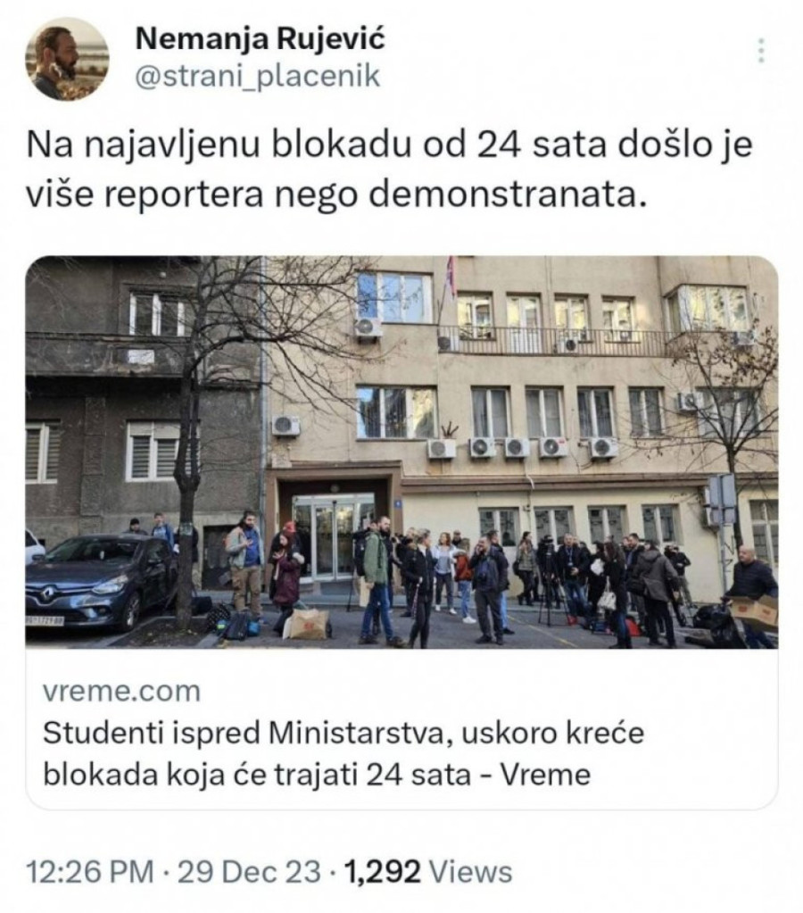 Više medija nego građana na blokadi! Lažni studenti terorišu Beograđane, njih jedva pedesetak blokiralo centar prestonice!